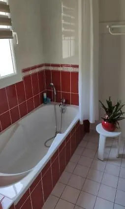 La Douciniere Bed and Breakfast 3*